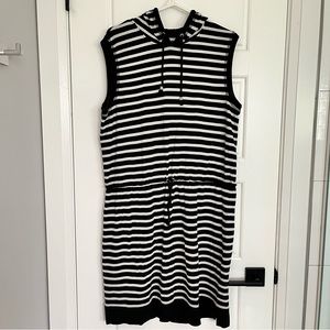 MK Michael Kors Black/White Striped Jersey Drawstring Hoodie Dress - Size LARGE